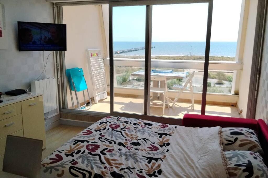Appartement Vue Mer 4 Personnes Les Bains Dış mekan fotoğraf