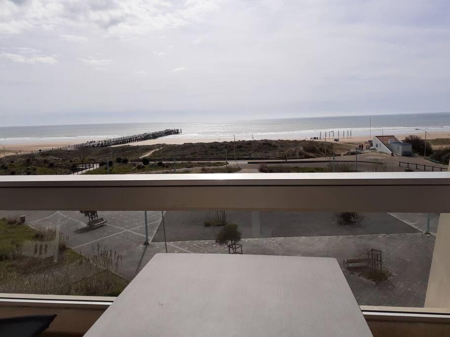 Appartement Vue Mer 4 Personnes Les Bains Dış mekan fotoğraf